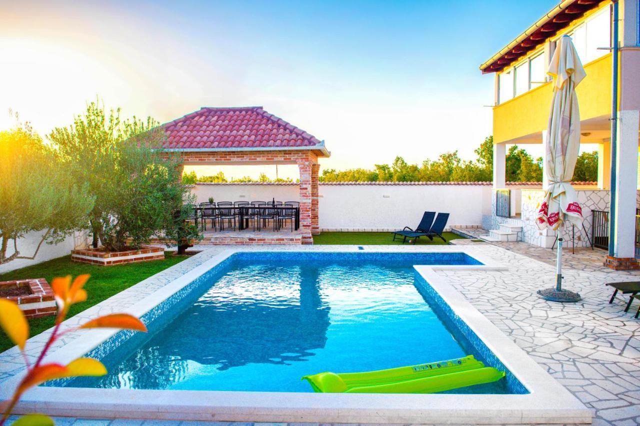 Holiday Home Dinko Pridraga Exterior foto